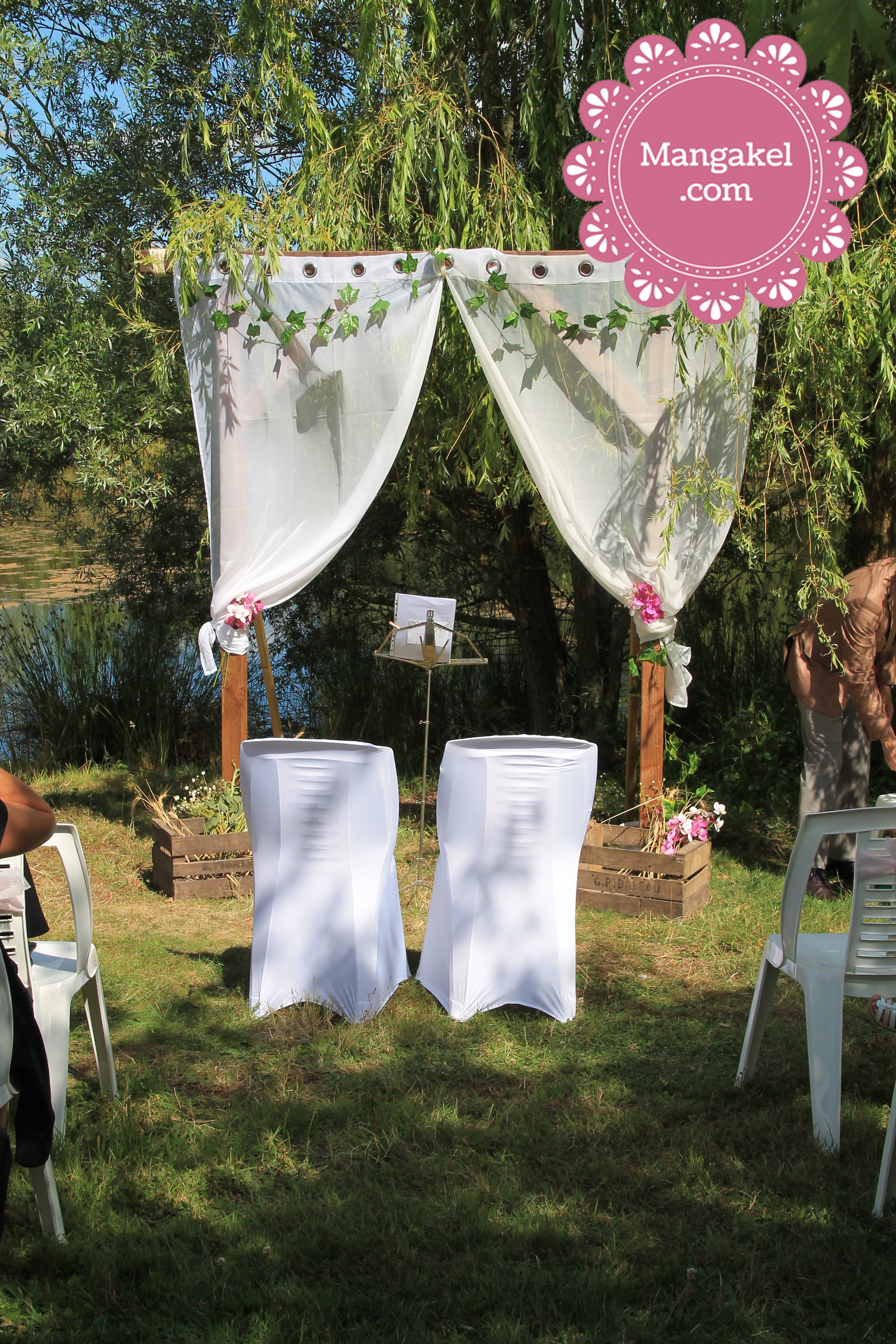 Touraine Loire Valley, hôtel des mariés hippie chic, cérémonie en extérieur, mariage bucolique