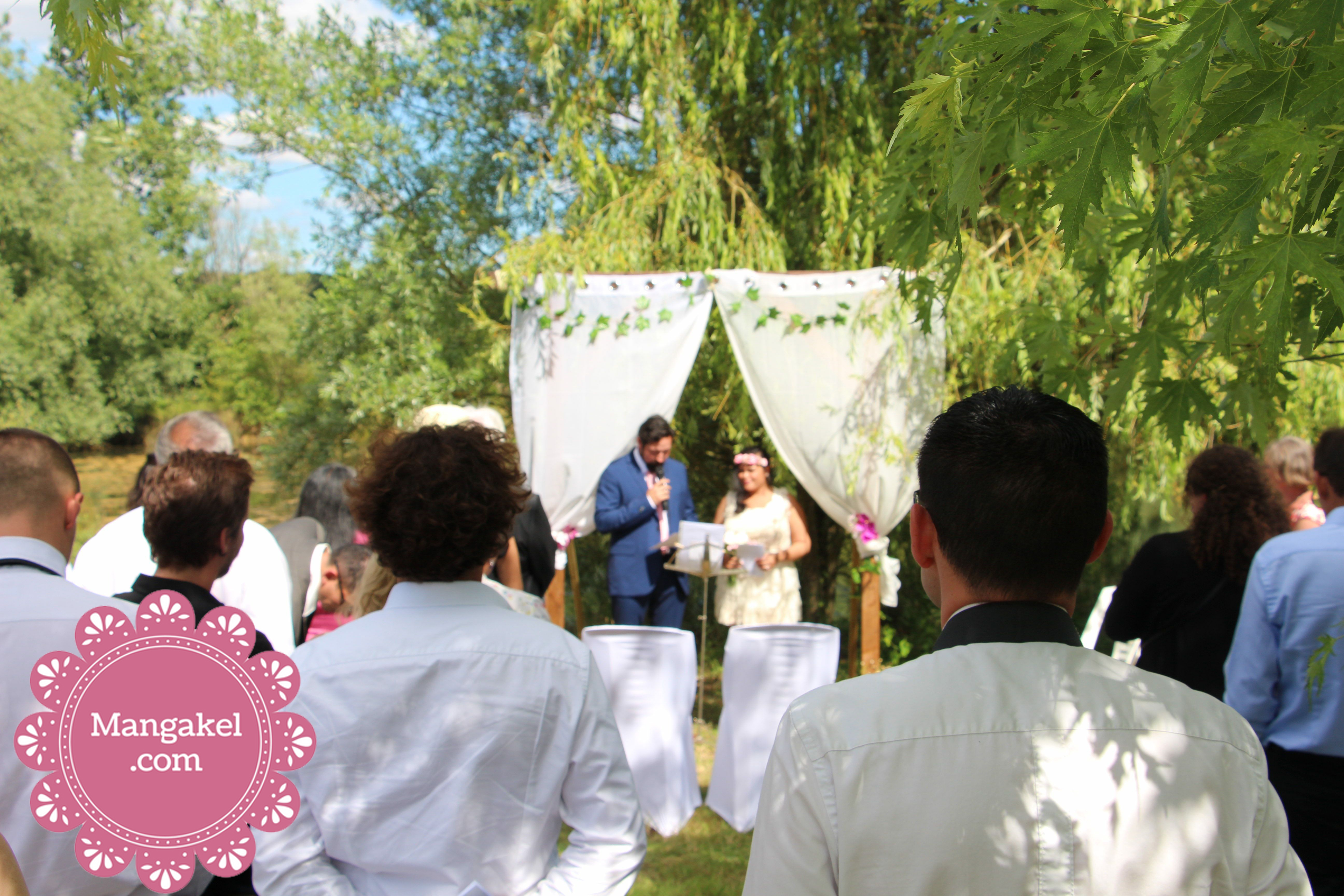 les hommes dos ceremonie