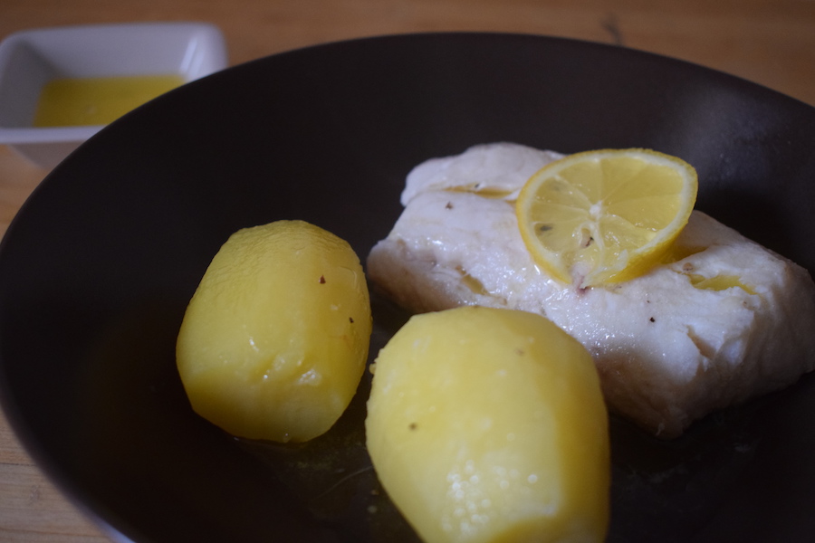 Darnes de colin pochées, beurre fondu et leurs pommes de terre à l&rsquo;anglaise (fiches techniques n°51 et&nbsp;133)