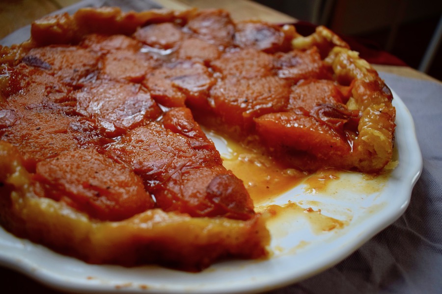 Tarte tatin aux abricots, poivre et cannelle (façon Cyril&nbsp;Lignac)