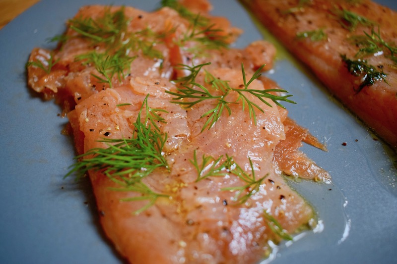 saumon gravad lax, saumon mariné