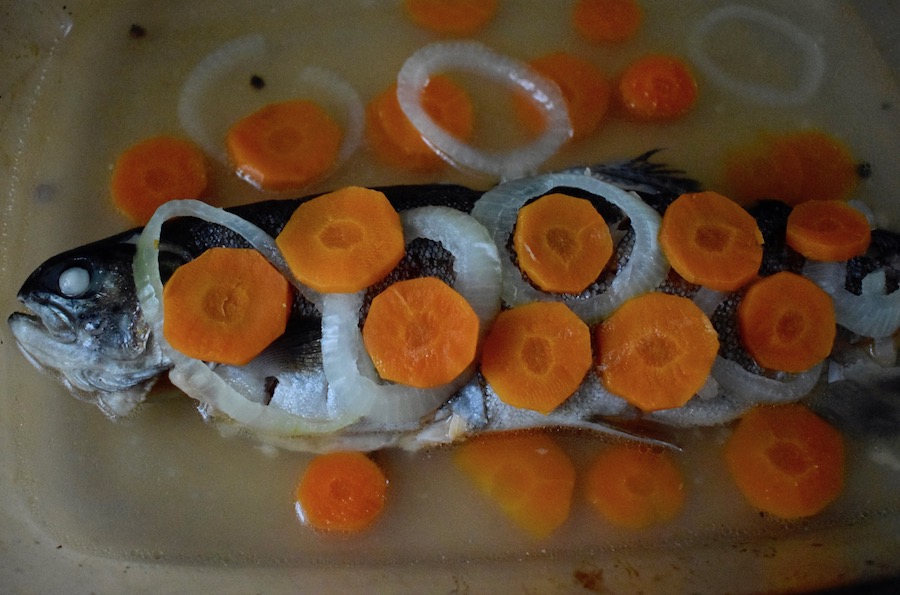 Réaliser un court-bouillon et un beurre&nbsp;nantais