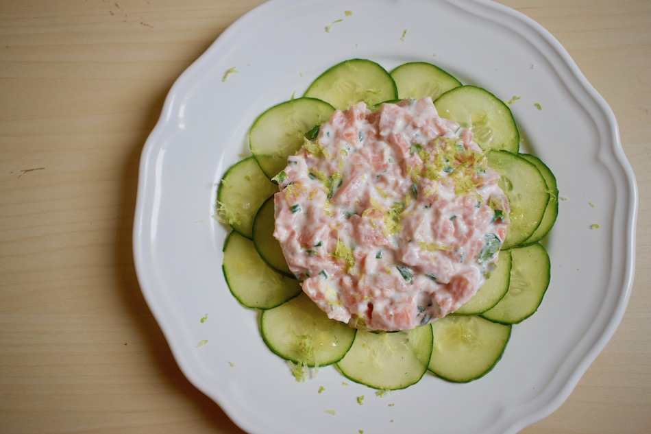 Tartare de saumon  au lait de coco et carpaccio de&nbsp;concombre