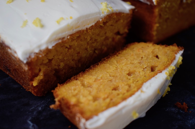 Butternut cake, glaçage vanille et zestes d'orange