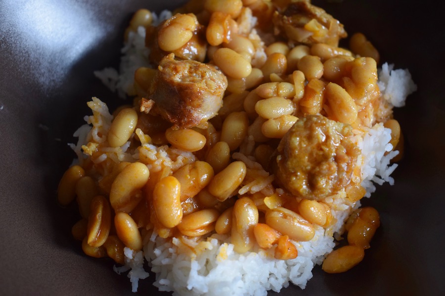 Ragoût de saucisses & d&rsquo;haricots blancs au&nbsp;curry
