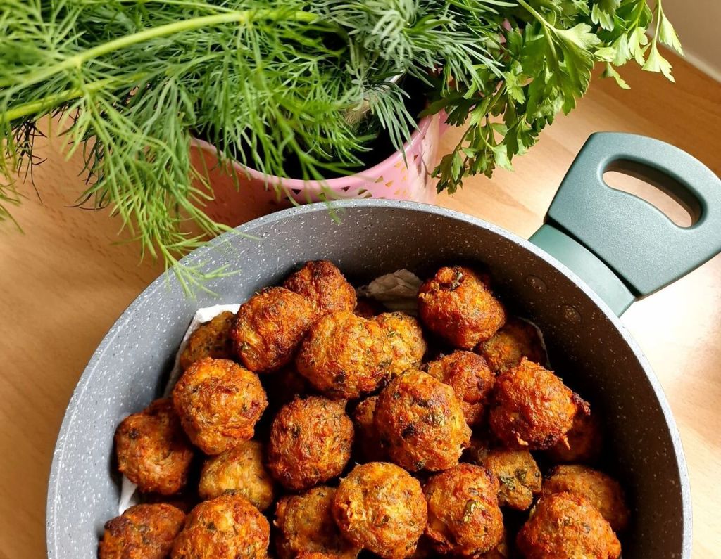 Keftedes de boeuf sauce&nbsp;tzatziki